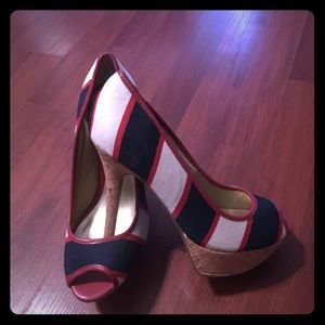 Guess Red & Navy Blue 👠